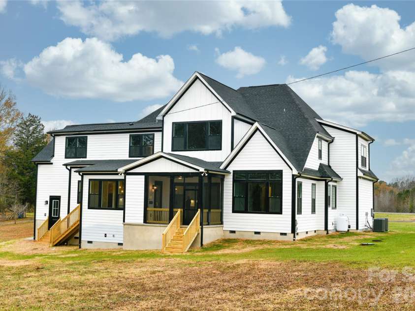 3874 Hickory Highway, Statesville, NC 28677.  MLS# CAR4314870, YatesRealty ID 847. 