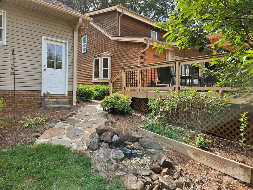 8771 Lower Rocky River Road, Concord, NC 28025.  MLS# CAR4165694, YatesRealty ID 847. 