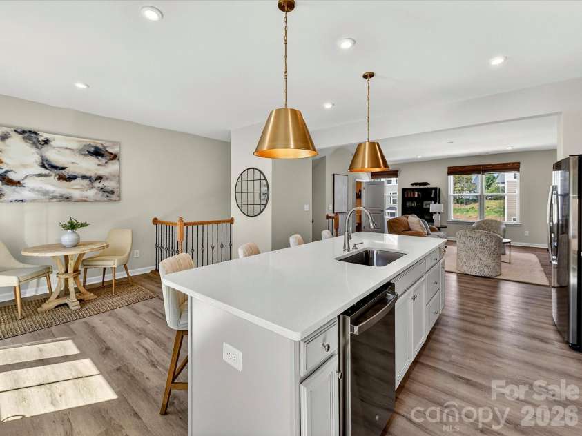 2621 Grantham Place Drive, Fort Mill, SC 29715.  MLS# CAR4383237, YatesRealty ID 8470. Welcome to 2621 Grantham Place Drive! 