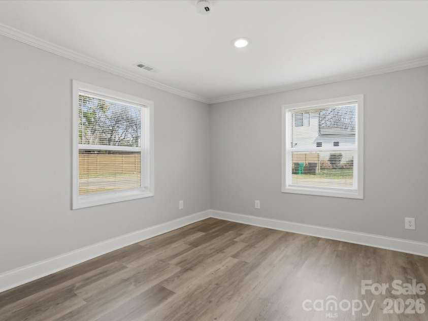 3900 Plainview Road, Charlotte, NC 28208.  MLS# CAR4355687, YatesRealty ID 8471. 