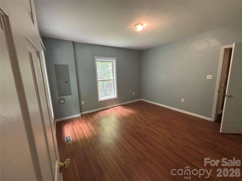 319 Glenn Bridge Road, Arden, NC 28704.  MLS# CAR4387949, YatesRealty ID 8473. 