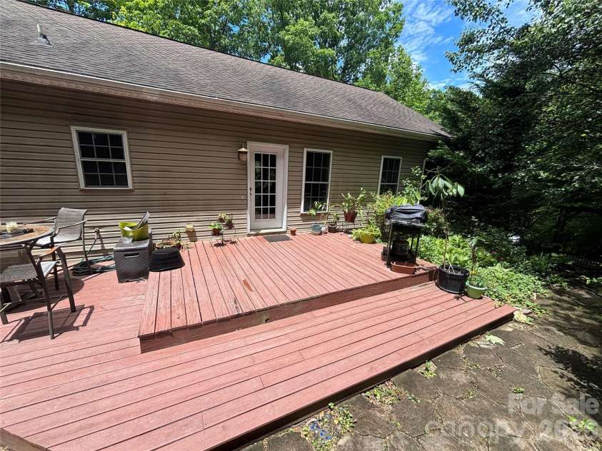 319 Glenn Bridge Road, Arden, NC 28704.  MLS# CAR4387949, YatesRealty ID 8473. 