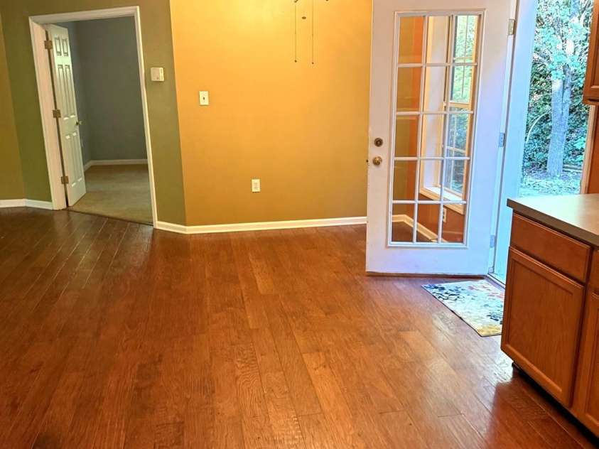 319 Glenn Bridge Road, Arden, NC 28704.  MLS# CAR4431923, YatesRealty ID 8473. Breakfast nookj