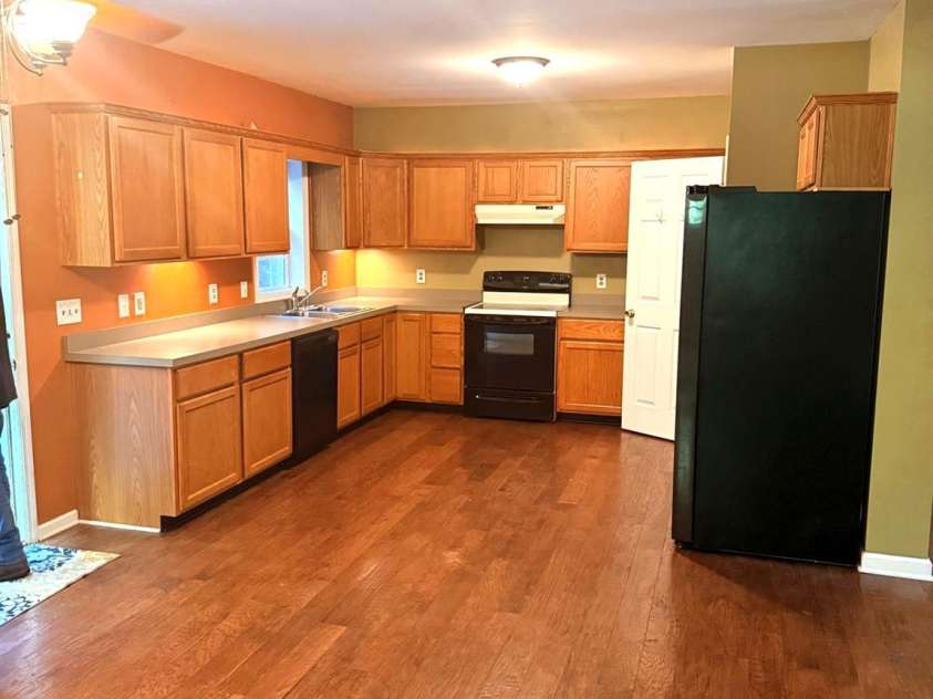 319 Glenn Bridge Road, Arden, NC 28704.  MLS# CAR4431923, YatesRealty ID 8473. Large kitchen with pantry closet