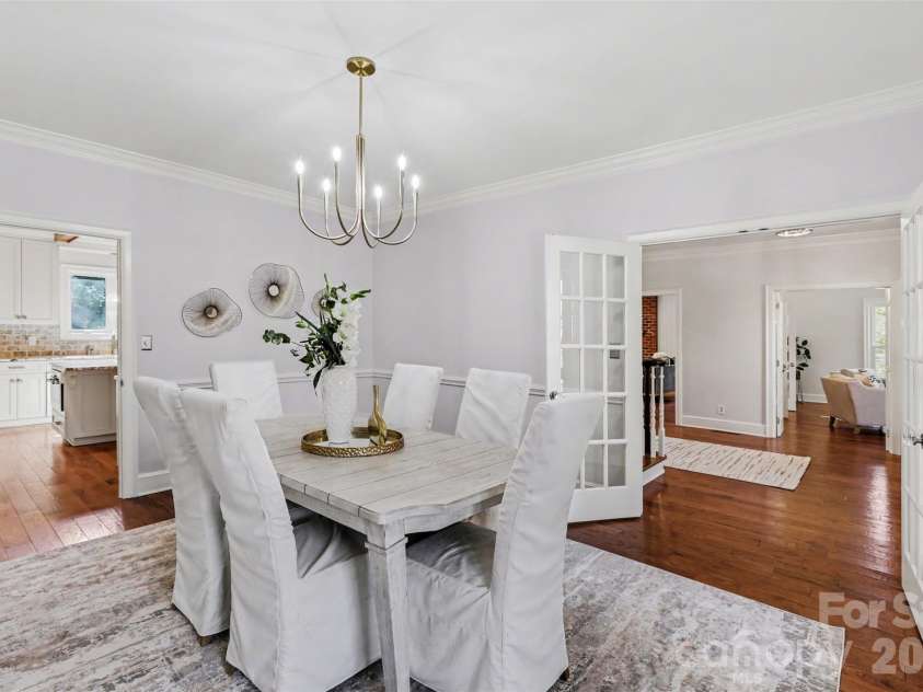 3301 Foxridge Road, Charlotte, NC 28226.  MLS# CAR4357667, YatesRealty ID 8474. Dining Room