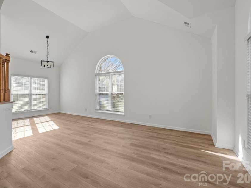 8512 Egerton Drive, Charlotte, NC 28277.  MLS# CAR4360553, YatesRealty ID 8476. 
