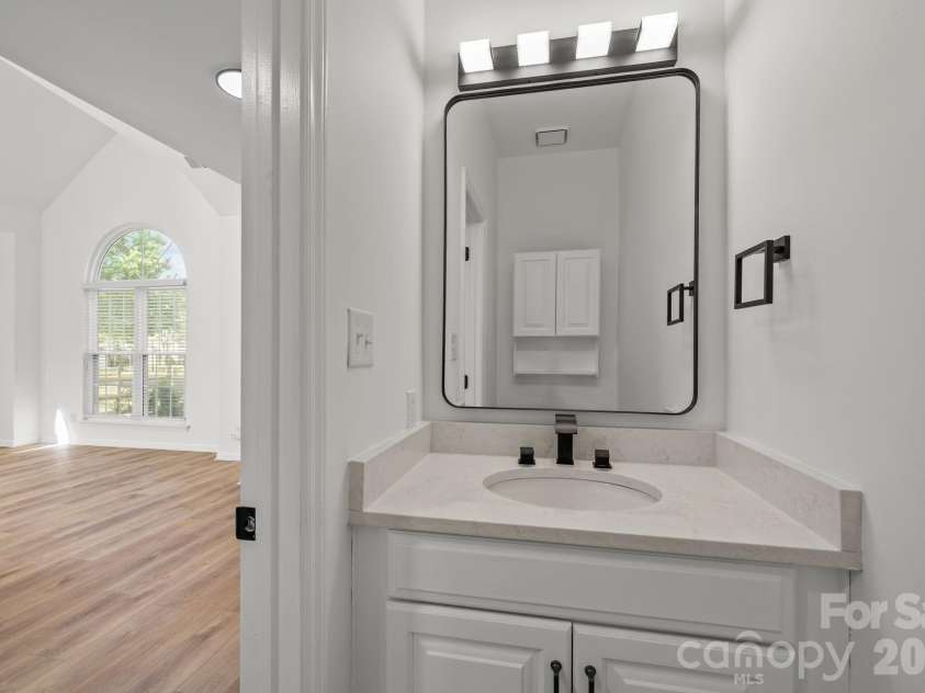 8512 Egerton Drive, Charlotte, NC 28277.  MLS# CAR4360553, YatesRealty ID 8476. 