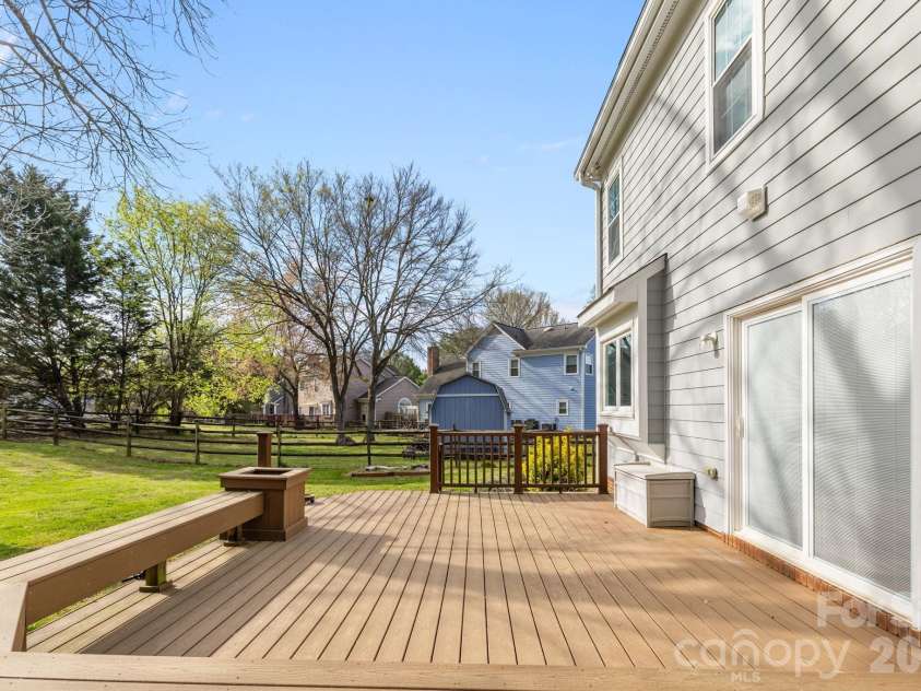 8512 Egerton Drive, Charlotte, NC 28277.  MLS# CAR4360553, YatesRealty ID 8476. 