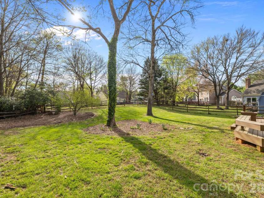 8512 Egerton Drive, Charlotte, NC 28277.  MLS# CAR4360553, YatesRealty ID 8476. 