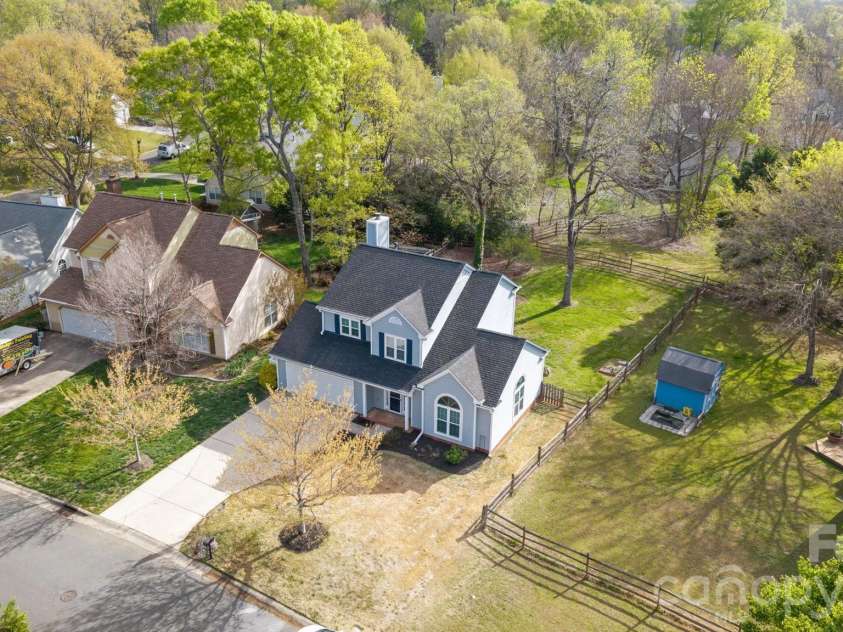 8512 Egerton Drive, Charlotte, NC 28277.  MLS# CAR4360553, YatesRealty ID 8476. 