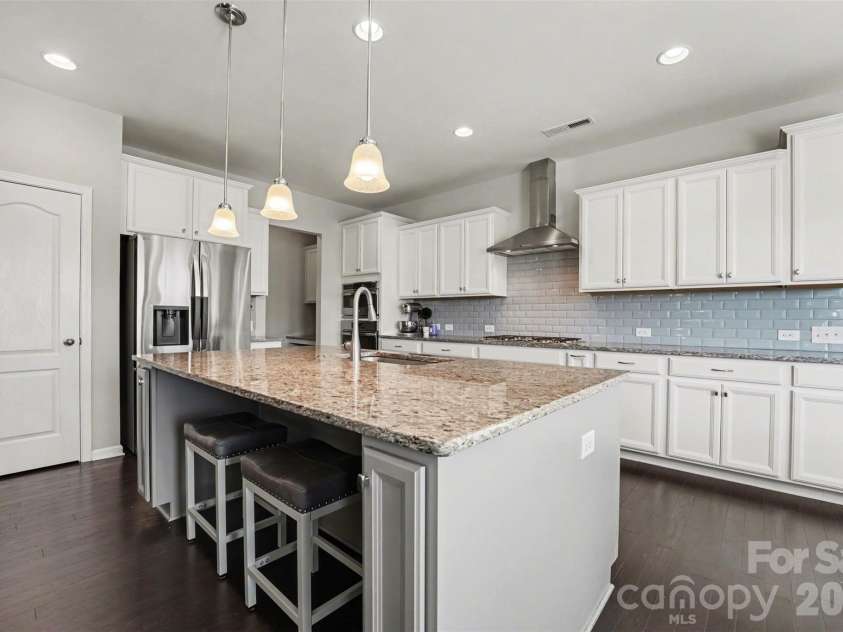 12409 Cranberry Glades Drive, Cornelius, NC 28031.  MLS# CAR4362119, YatesRealty ID 8477. 