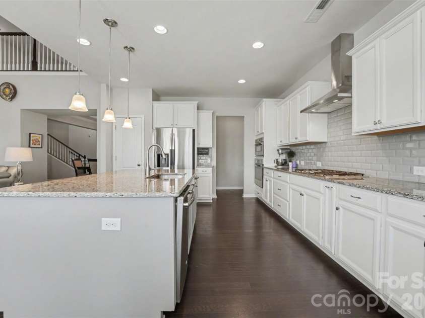12409 Cranberry Glades Drive, Cornelius, NC 28031.  MLS# CAR4362119, YatesRealty ID 8477. 