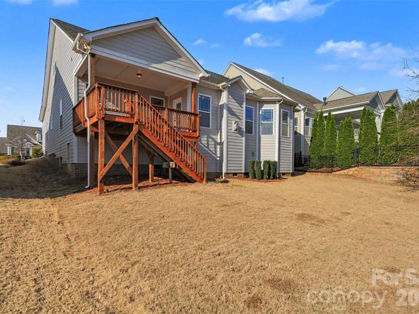 12409 Cranberry Glades Drive, Cornelius, NC 28031.  MLS# CAR4362119, YatesRealty ID 8477. 