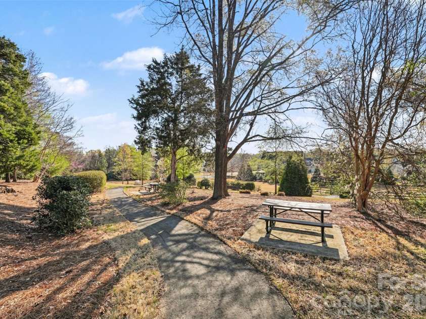 12409 Cranberry Glades Drive, Cornelius, NC 28031.  MLS# CAR4362119, YatesRealty ID 8477. 