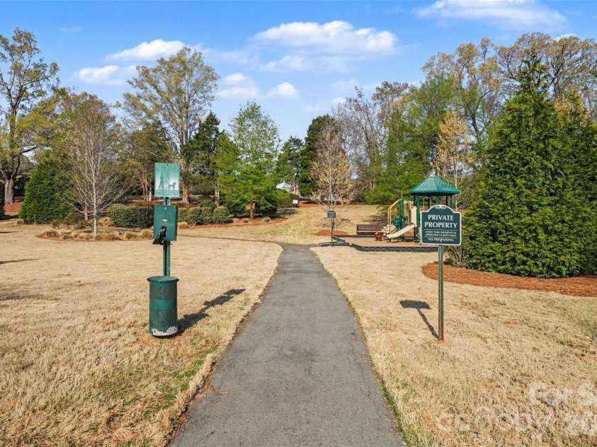12409 Cranberry Glades Drive, Cornelius, NC 28031.  MLS# CAR4362119, YatesRealty ID 8477. 