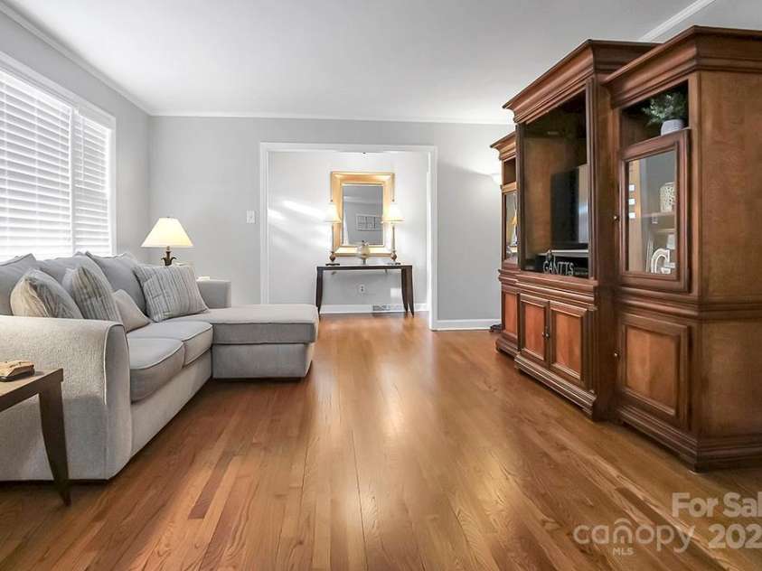 216 Delview Drive, Cherryville, NC 28021.  MLS# CAR4205230, YatesRealty ID 8477. 