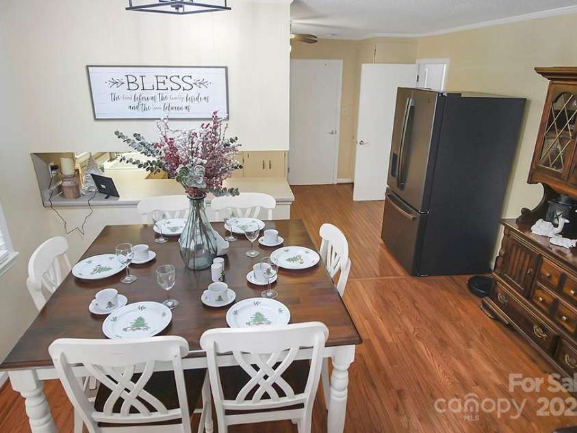 216 Delview Drive, Cherryville, NC 28021.  MLS# CAR4205230, YatesRealty ID 8477. 