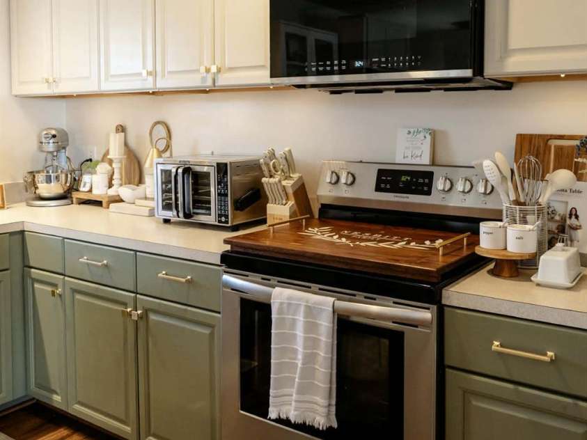 202 Rice Street, Landis, NC 28088.  MLS# CAR4350281, YatesRealty ID 8479. 