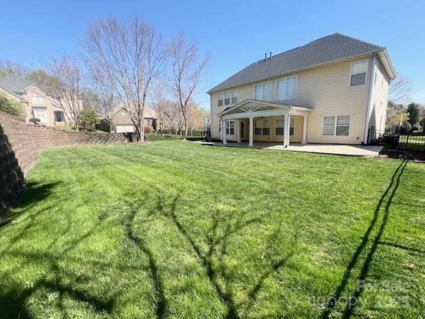 502 Geary Street, Concord, NC 28027.  MLS# CAR4238794, YatesRealty ID 8479. Large backyard