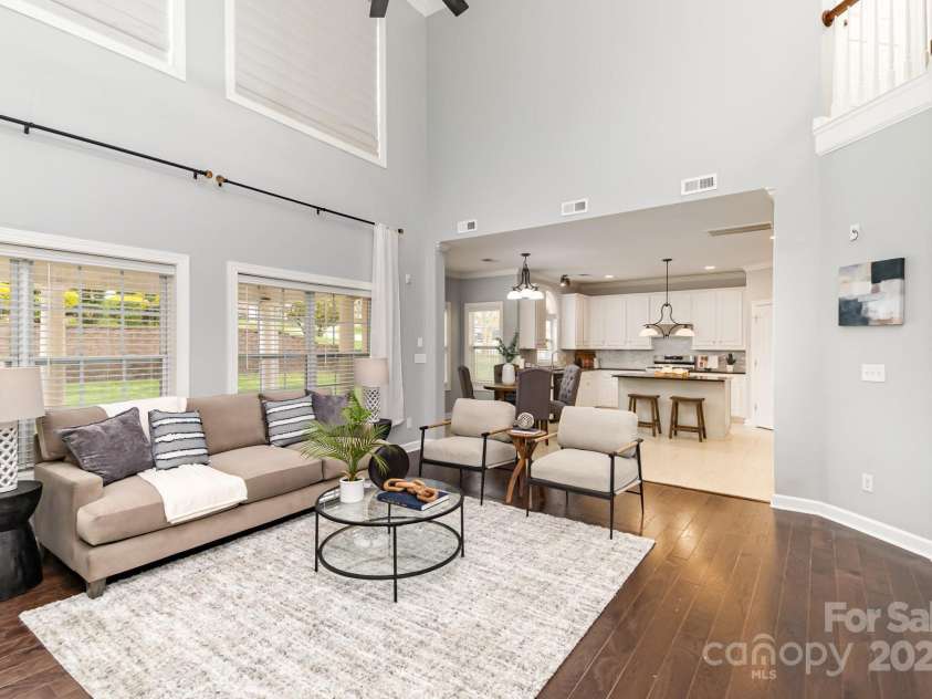 502 Geary Street, Concord, NC 28027.  MLS# CAR4238794, YatesRealty ID 8479. LR open to breakfast area