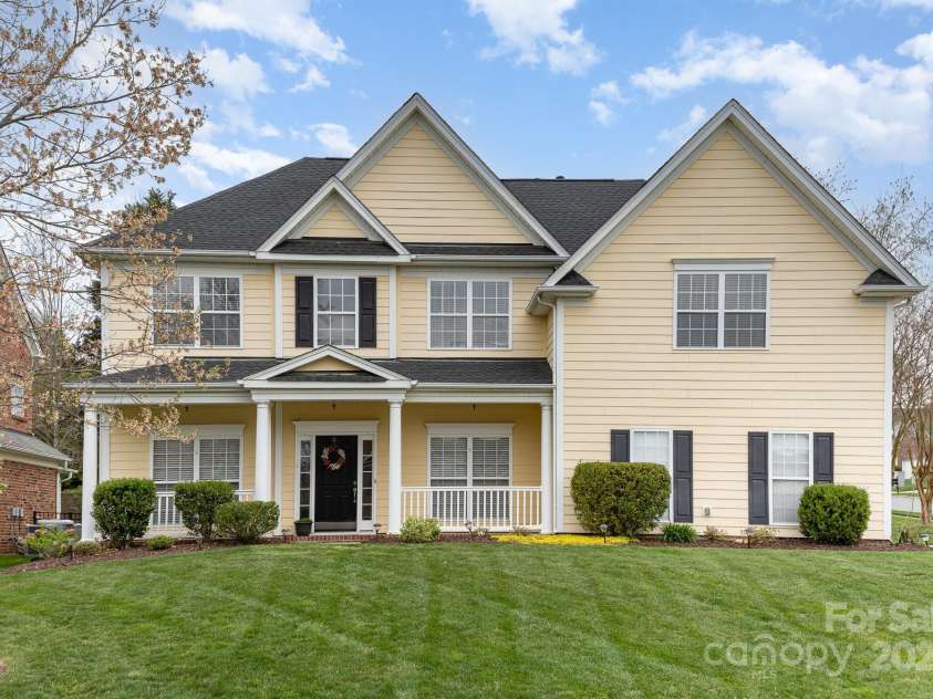 502 Geary Street, Concord, NC 28027.  MLS# CAR4238794, YatesRealty ID 8479. Welcome Home!