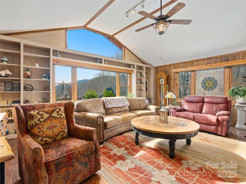 790 Country Club Drive, Canton, NC 28716.  MLS# CAR4324619, YatesRealty ID 848. 