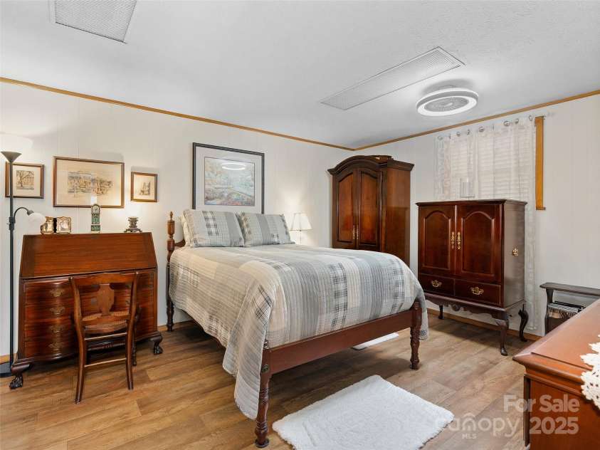 790 Country Club Drive, Canton, NC 28716.  MLS# CAR4324619, YatesRealty ID 848. 