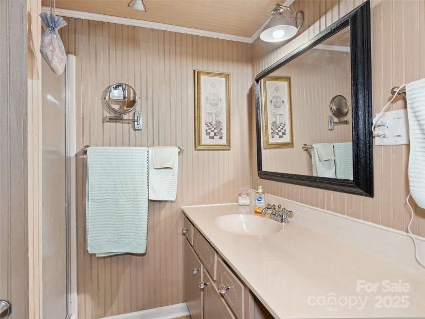 790 Country Club Drive, Canton, NC 28716.  MLS# CAR4324619, YatesRealty ID 848. 