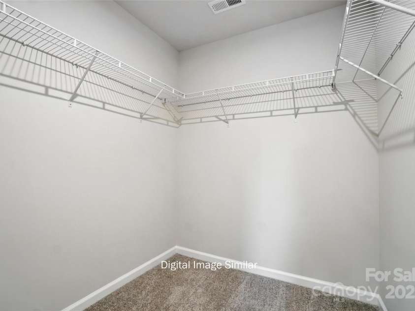 1205 Vibrant Road, Charlotte, NC 28215.  MLS# CAR4331668, YatesRealty ID 8480. 