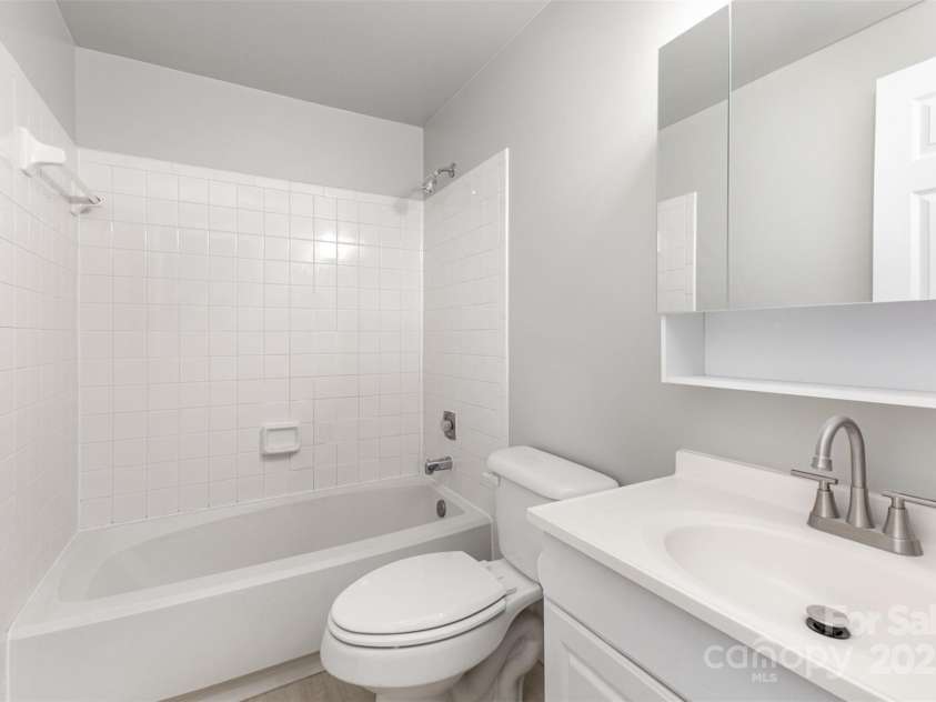 7507 Holly Grove Court, Charlotte, NC 28227.  MLS# CAR4246901, YatesRealty ID 8480. Full Bath - Upstairs