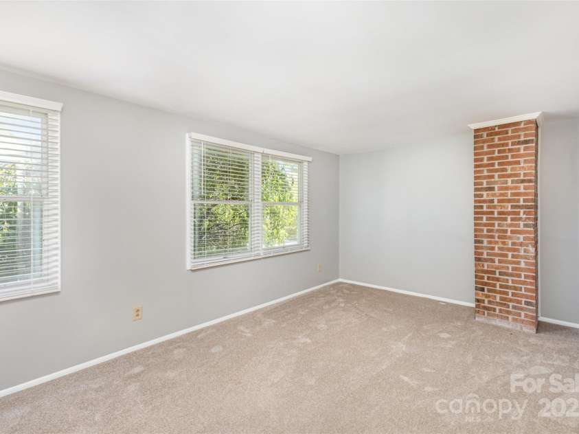 7507 Holly Grove Court, Charlotte, NC 28227.  MLS# CAR4246901, YatesRealty ID 8480. Primary Bedroom