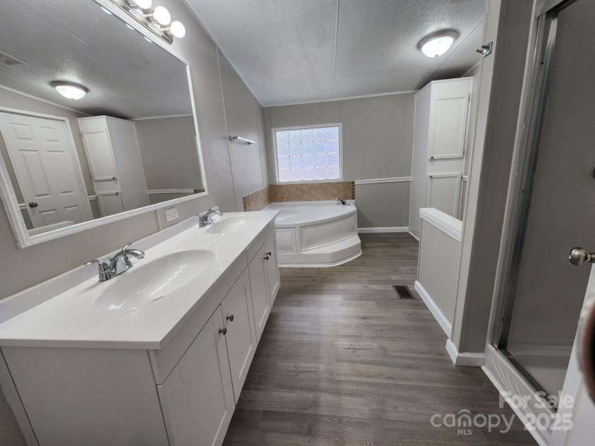 16781 Sanders Circle, Laurinburg, NC 28352.  MLS# CAR4209303, YatesRealty ID 8481. 