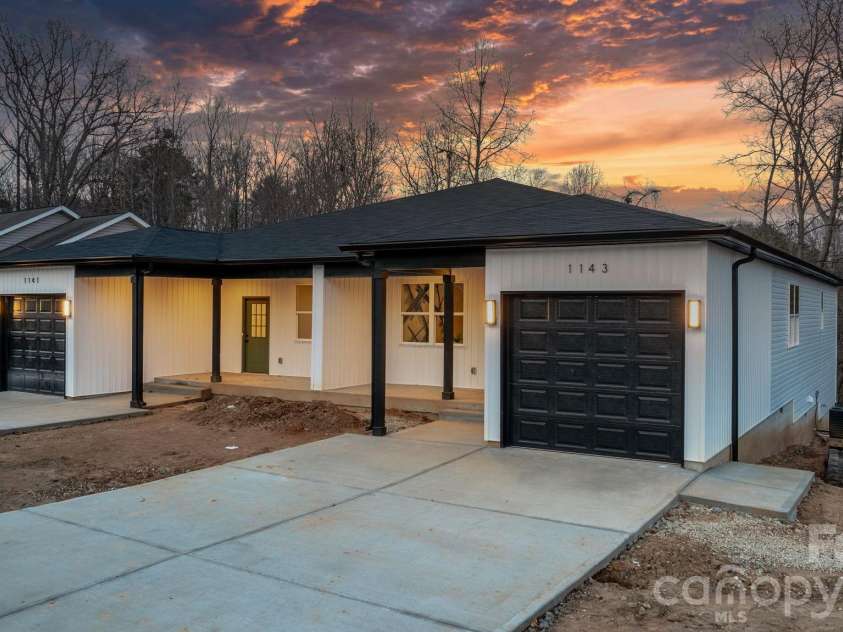 1141 & 1143 12th Street Drive, Hickory, NC 28602.  MLS# CAR4351298, YatesRealty ID 8482. 