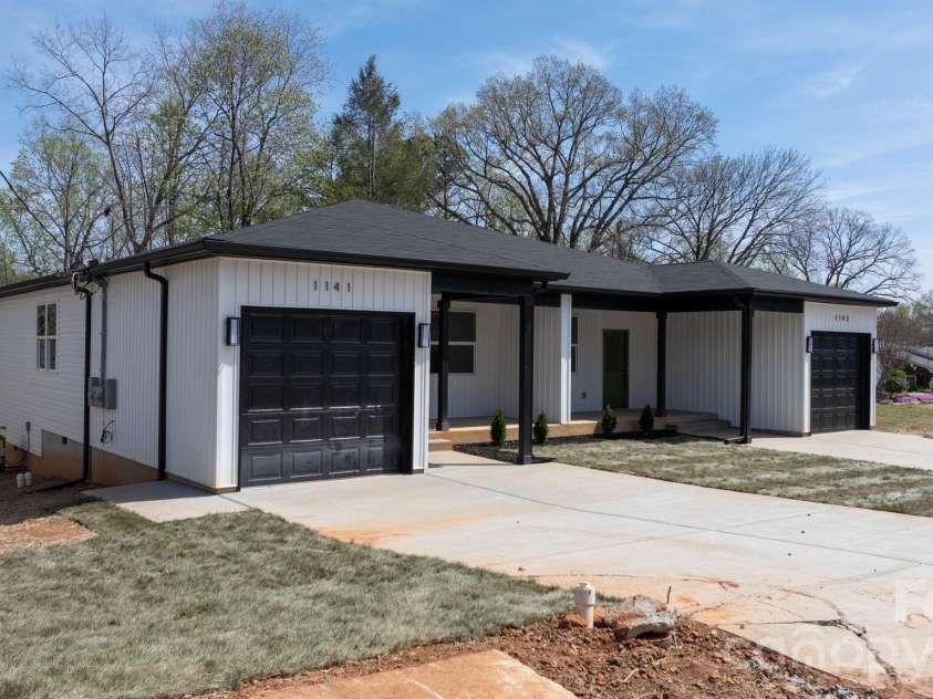 1141 & 1143 12th Street Drive, Hickory, NC 28602.  MLS# CAR4351298, YatesRealty ID 8482. 