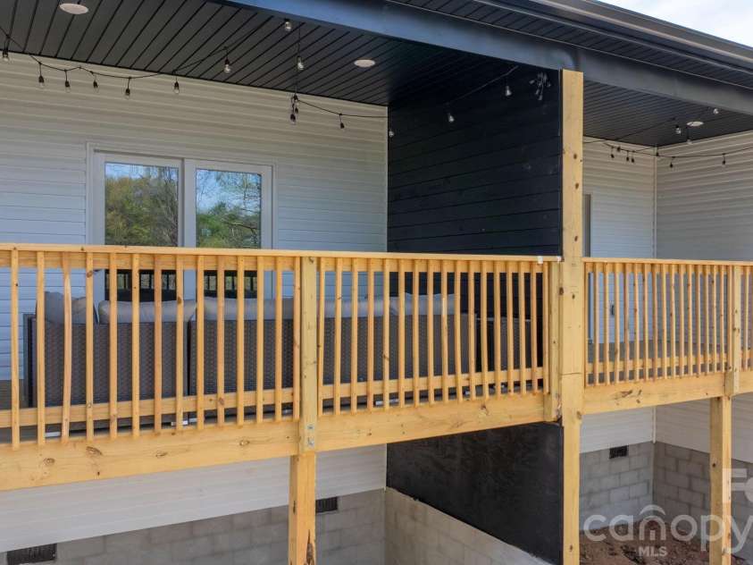 1141 & 1143 12th Street Drive, Hickory, NC 28602.  MLS# CAR4351298, YatesRealty ID 8482. 