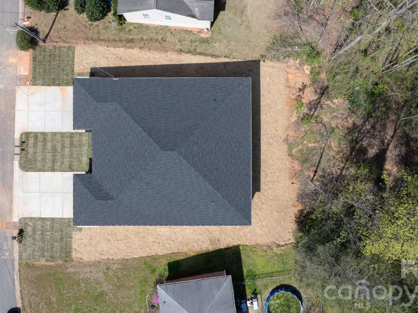 1141 & 1143 12th Street Drive, Hickory, NC 28602.  MLS# CAR4351298, YatesRealty ID 8482. 