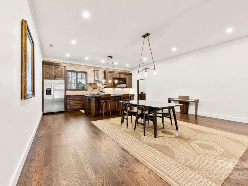 13124 Lemmond Drive, Matthews, NC 28105.  MLS# CAR4228308, YatesRealty ID 8482. 