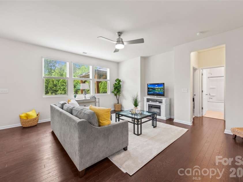 14107 Magnolia Walk Drive, Huntersville, NC 28078.  MLS# CAR4380160, YatesRealty ID 8483. 