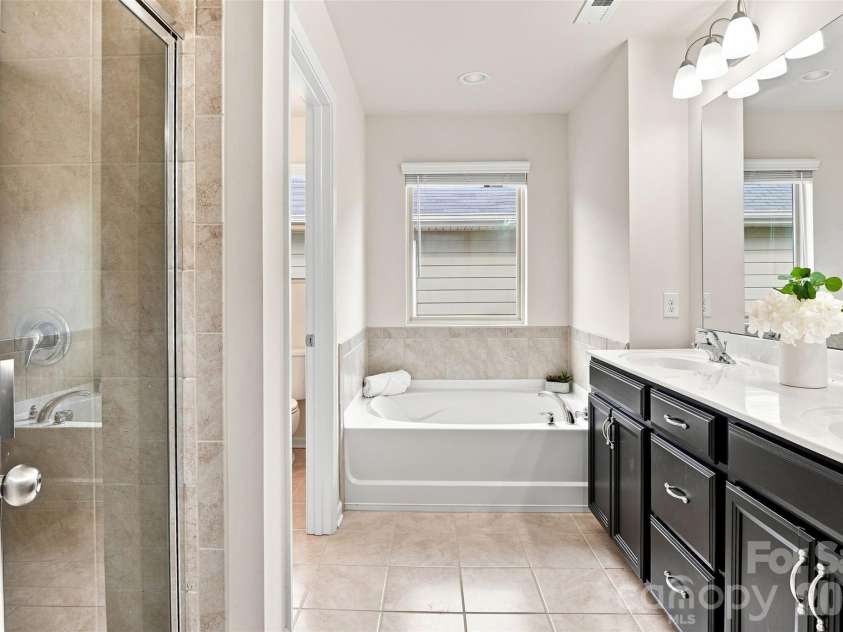 14107 Magnolia Walk Drive, Huntersville, NC 28078.  MLS# CAR4421891, YatesRealty ID 8483. 