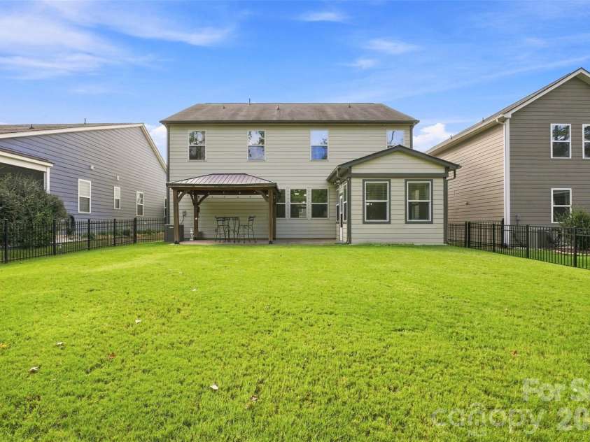14107 Magnolia Walk Drive, Huntersville, NC 28078.  MLS# CAR4421891, YatesRealty ID 8483. 