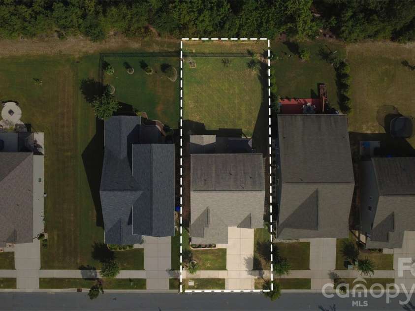14107 Magnolia Walk Drive, Huntersville, NC 28078.  MLS# CAR4421891, YatesRealty ID 8483. 
