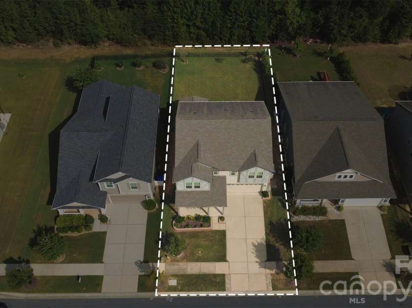 14107 Magnolia Walk Drive, Huntersville, NC 28078.  MLS# CAR4421891, YatesRealty ID 8483. 