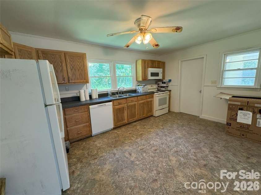 1574 Fred Watson Place, Lenoir, NC 28645.  MLS# CAR4354704, YatesRealty ID 8484. 