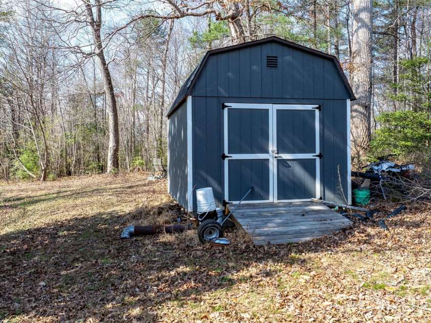 1574 Fred Watson Place, Lenoir, NC 28645.  MLS# CAR4354704, YatesRealty ID 8484. 