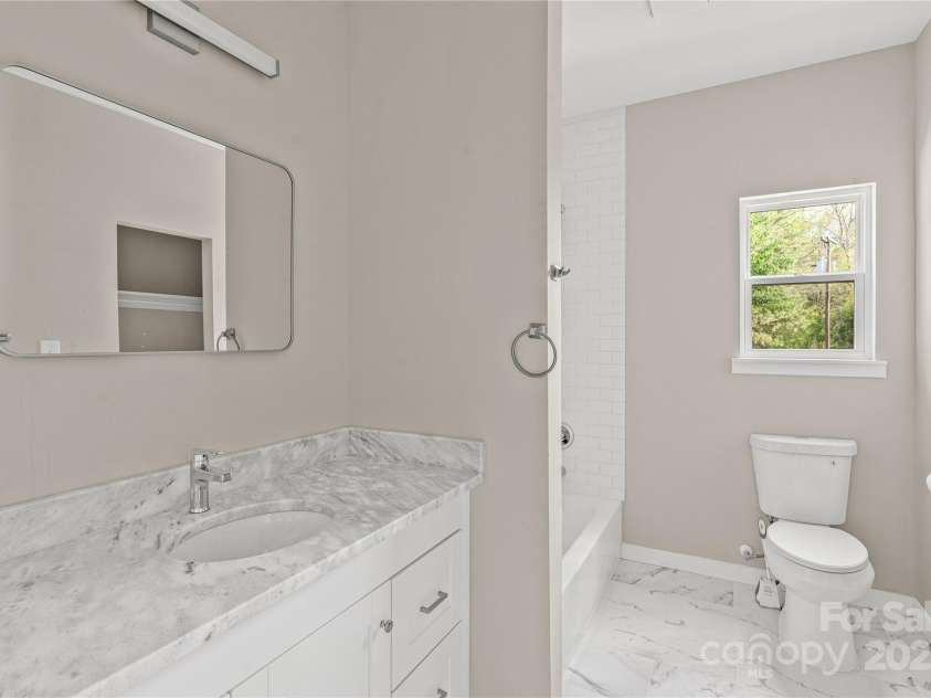 8705 Moody Road, Charlotte, NC 28215.  MLS# CAR4221624, YatesRealty ID 8484. 