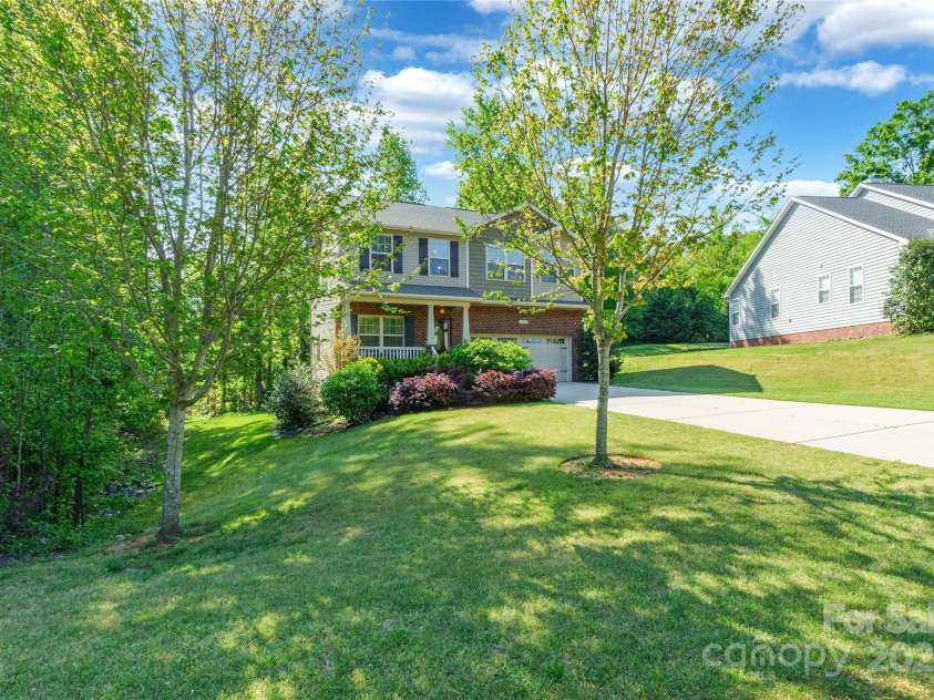 2202 Chickasaw Loop, Rock Hill, SC 29732.  MLS# CAR4248539, YatesRealty ID 8485. 