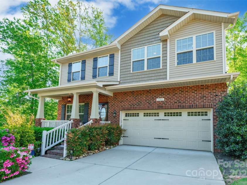 2202 Chickasaw Loop, Rock Hill, SC 29732.  MLS# CAR4248539, YatesRealty ID 8485. 