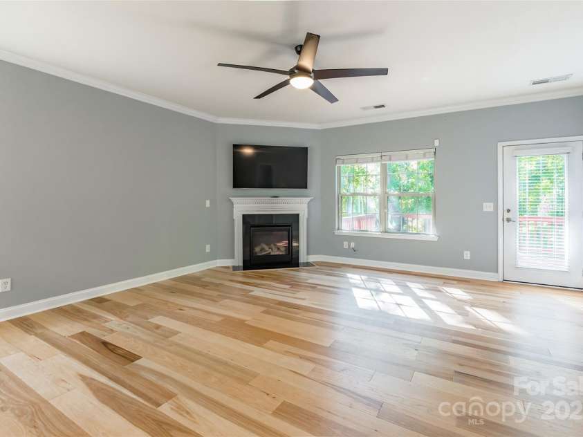 2202 Chickasaw Loop, Rock Hill, SC 29732.  MLS# CAR4248539, YatesRealty ID 8485. 