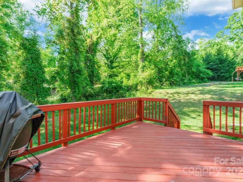 2202 Chickasaw Loop, Rock Hill, SC 29732.  MLS# CAR4248539, YatesRealty ID 8485. 