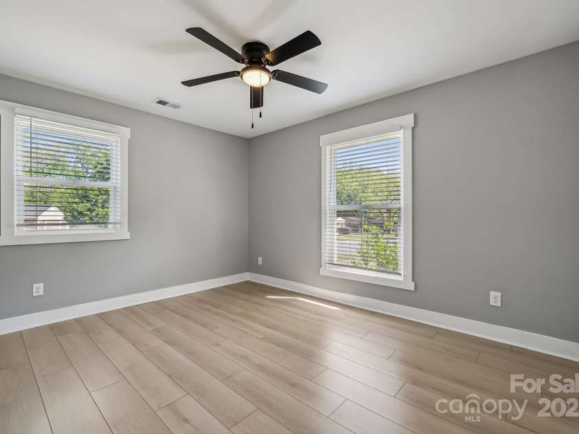 500 Dedmon Drive, Charlotte, NC 28216.  MLS# CAR4247974, YatesRealty ID 8486. Second Guest Bedroom